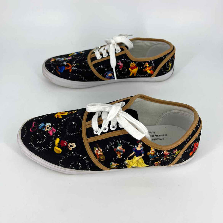 Shoe Size 7.5 Black Canvas Sneakers