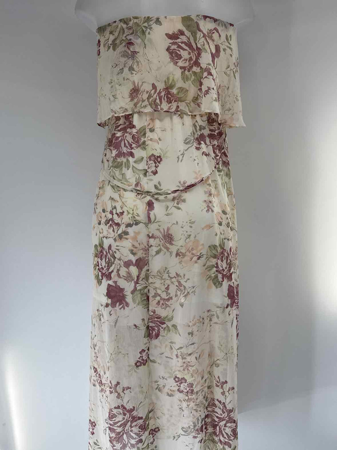 Size L CHELSEA & THEODORE Ivory Dress