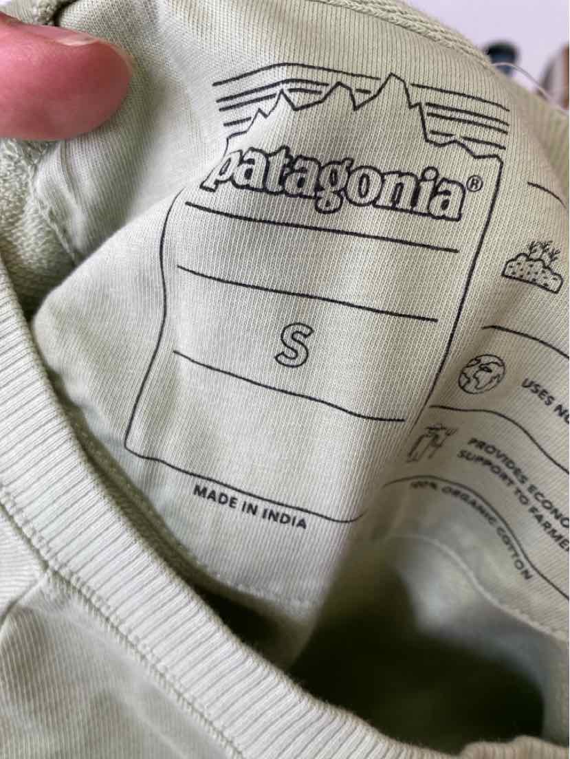 Size S PATAGONIA Green Sweater