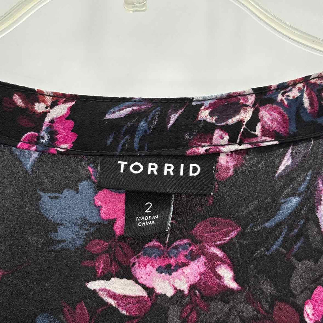 Size 2X Torrid Black Shirt