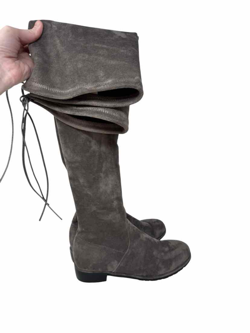 Shoe Size 8 Gray Boots