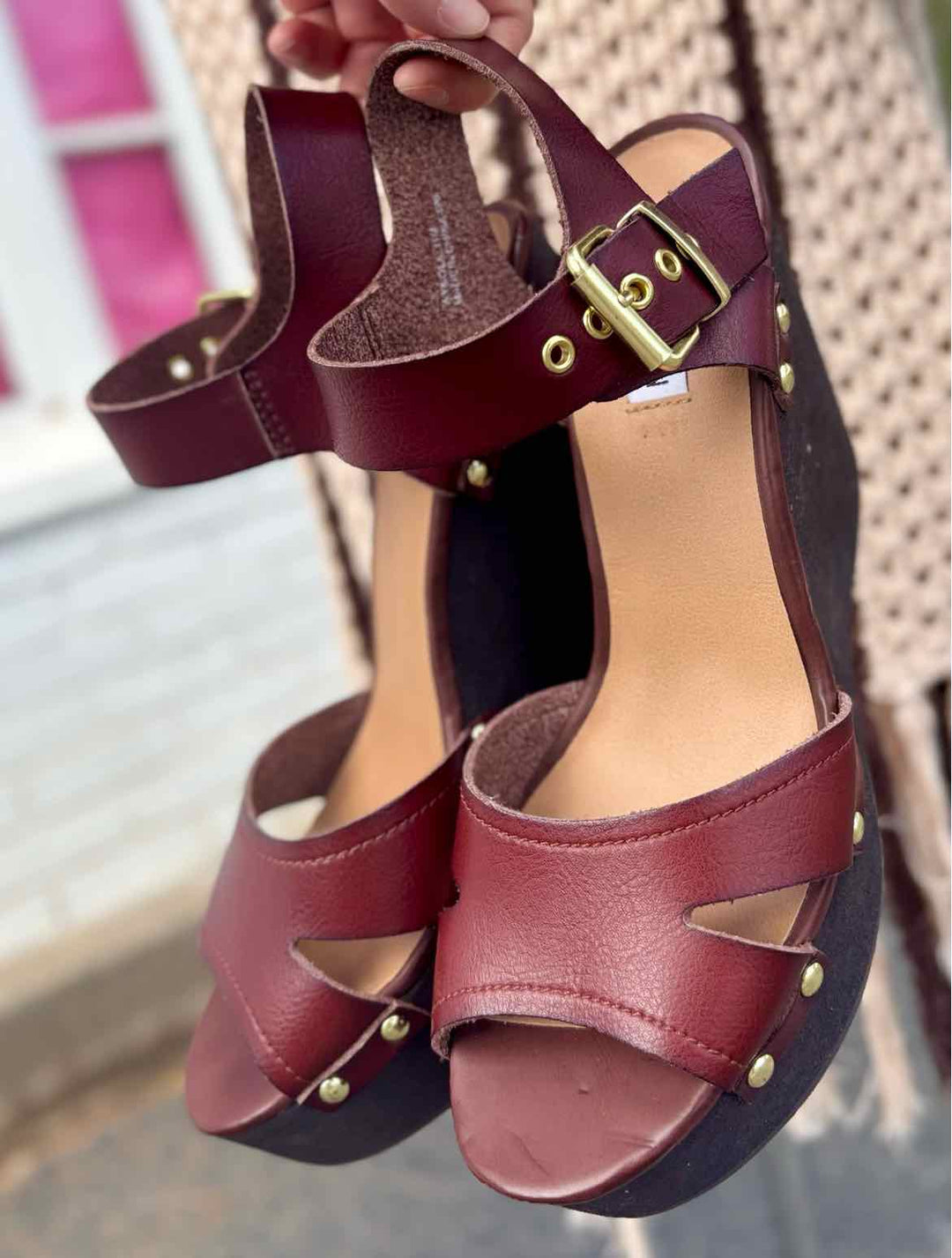 Shoe Size 11 Steve Madden Burgundy Sandals