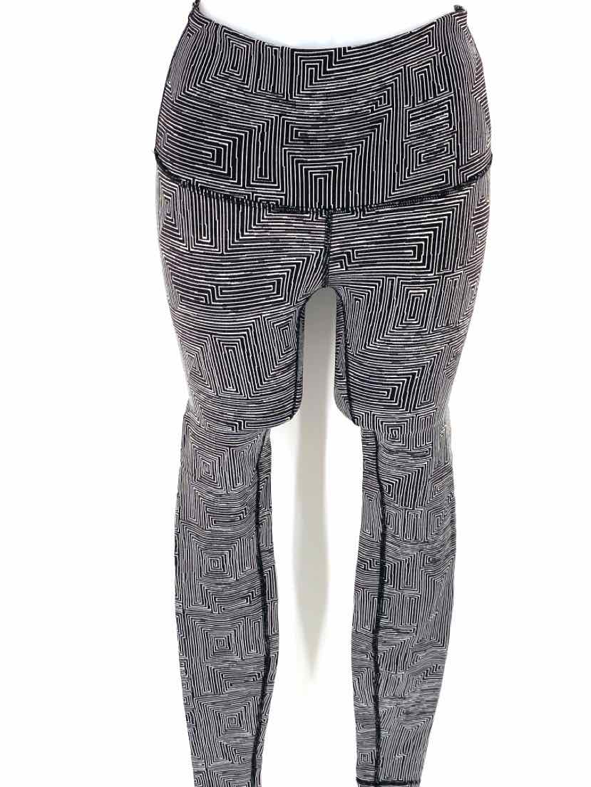 Size 4 Lululemon Black/White Pants