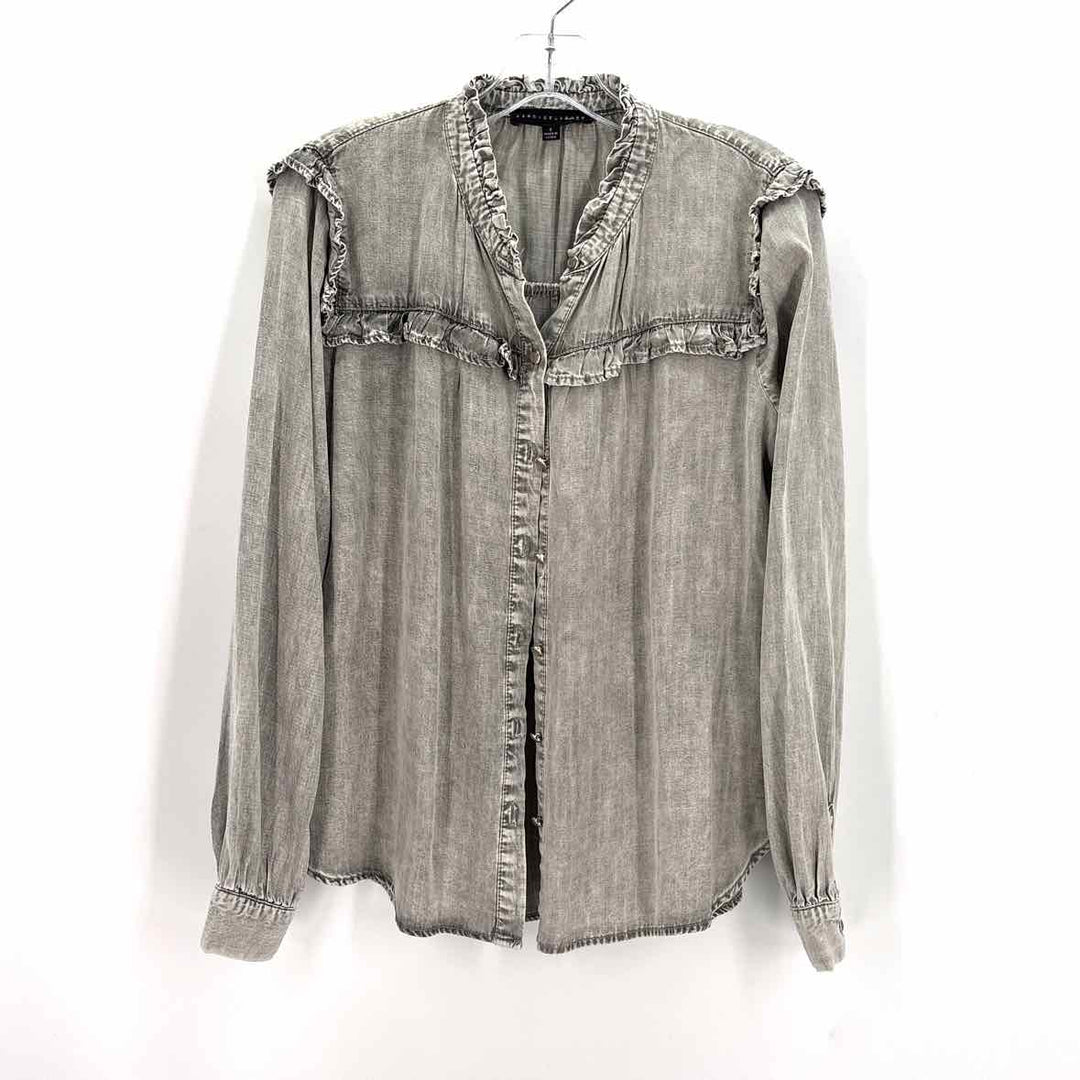 Size S Jane & Delaney Gray Shirt