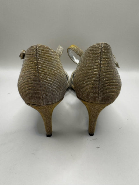 Shoe Size 8.5 DAVID TATE Gold Metallic Heels