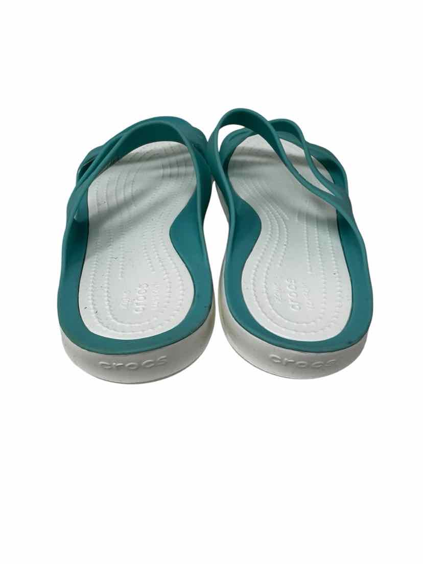 Shoe Size 9 Crocs Teal Sandals