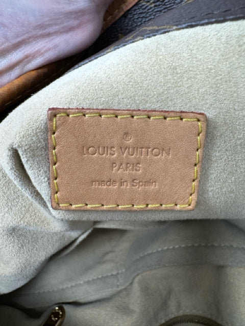 Louis Vuitton Luxury - Purse