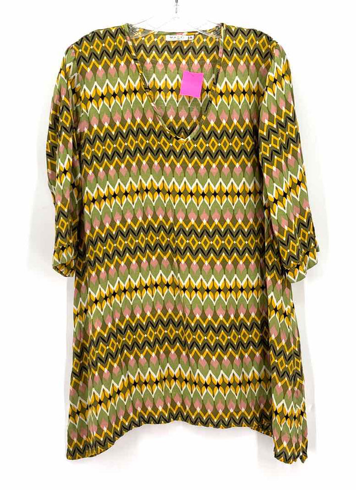 Size S Multi-Color Shirt