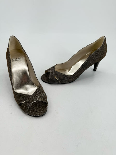 Shoe Size 8.5 Stuart Weitzman Gold Pumps