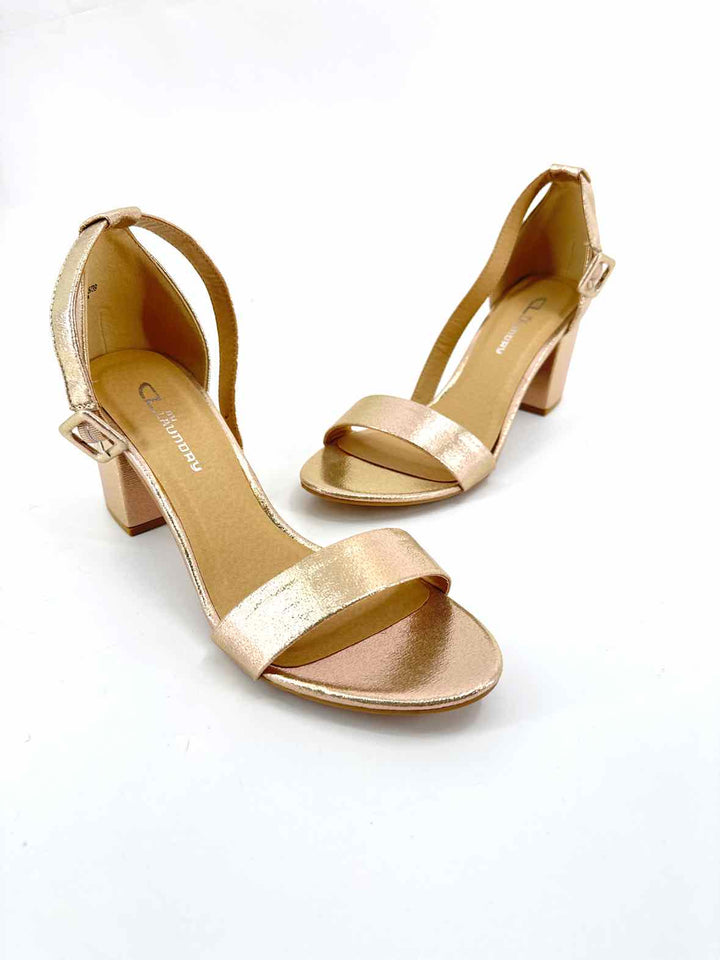 Shoe Size 8.5 CHINESE LAUNDRY Gold Sandals