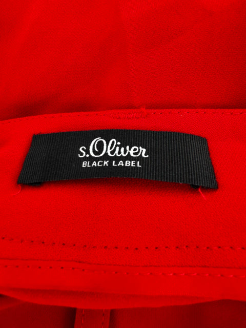 Size M Red Pants