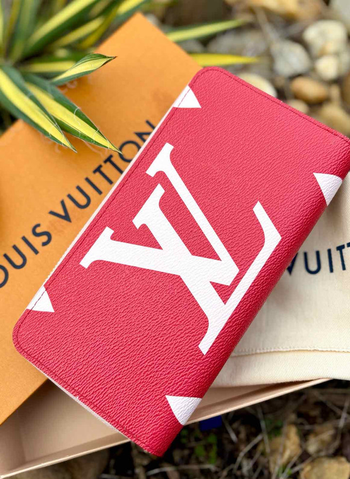 Louis Vuitton Luxury - Wallet