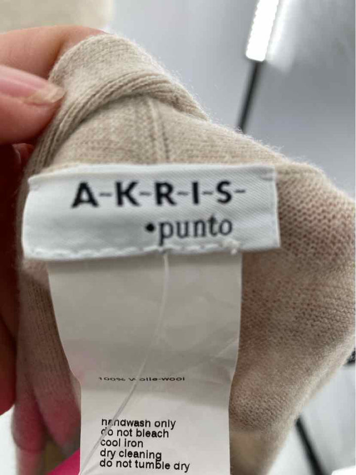 Size XL Akris Beige Cardigan
