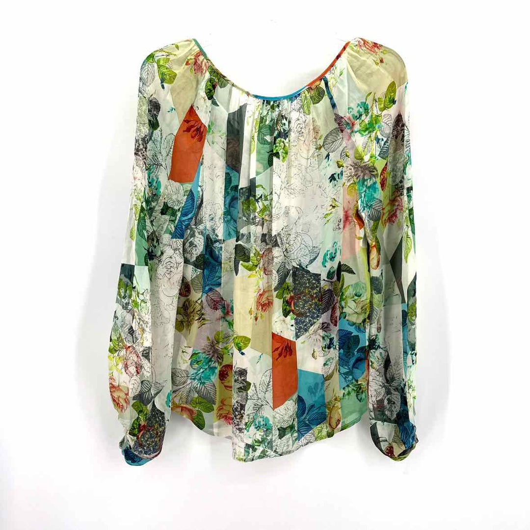 Size 6 Leifsdottir Multi-Color Shirt