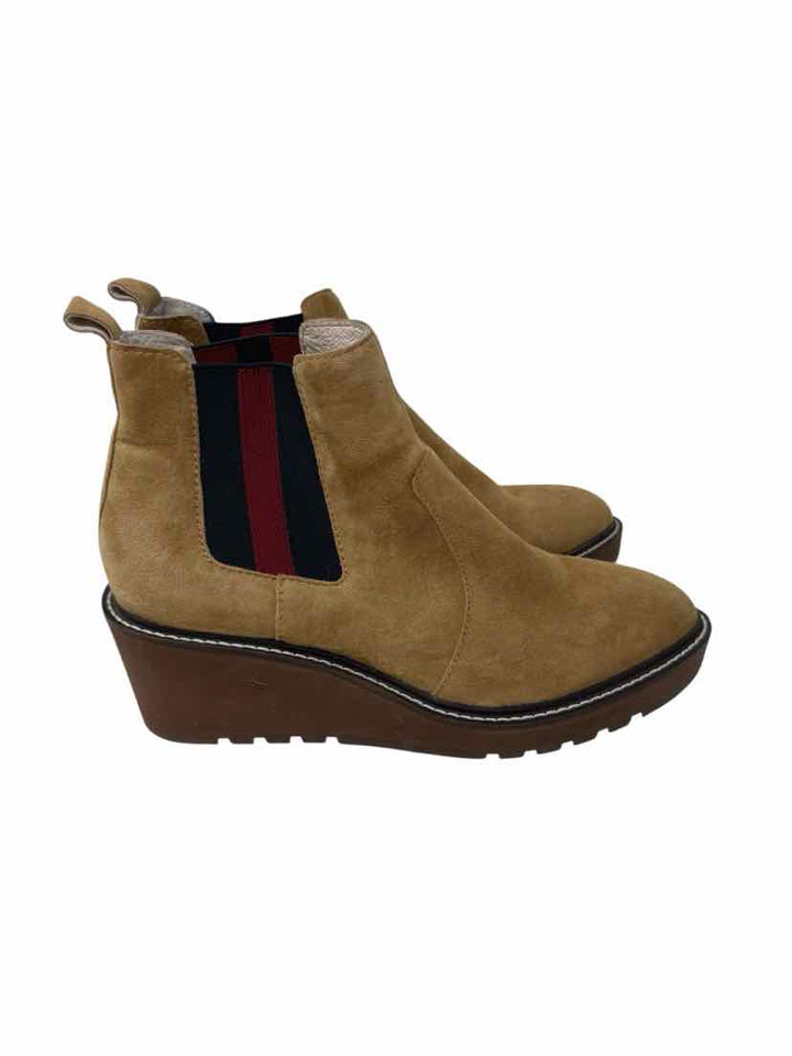 Shoe Size 8.5 Tan Suede Boots