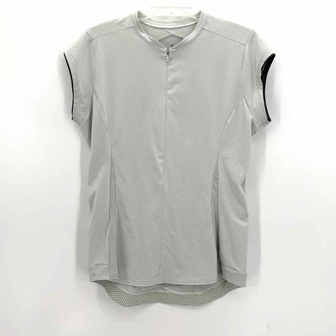 Size XL Gray Shirt