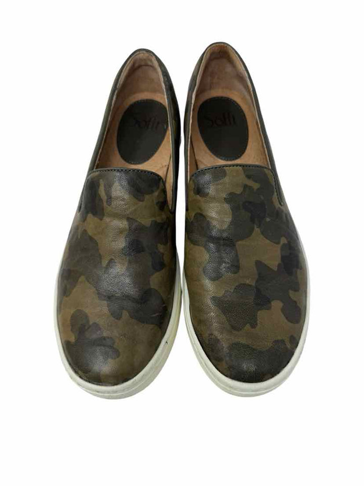 Shoe Size 9 SOFFT Green Print Sneakers