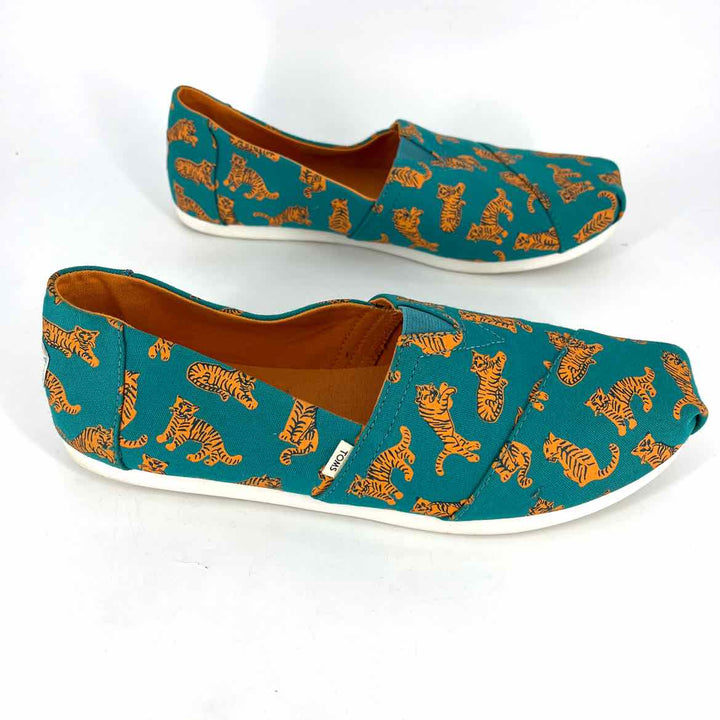 Shoe Size 10 Toms Green Flats