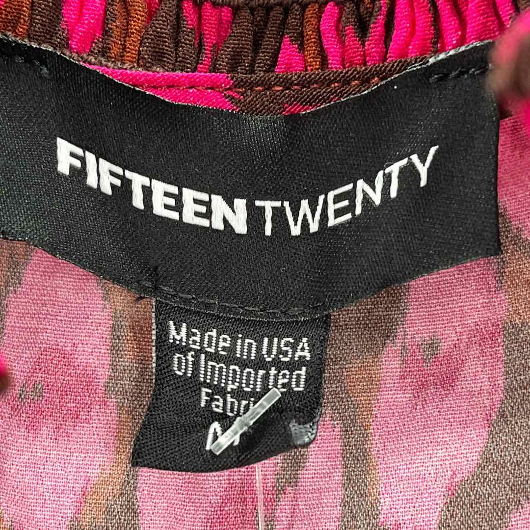 Size M FIFTEEN TWENTY Fuschia Shirt