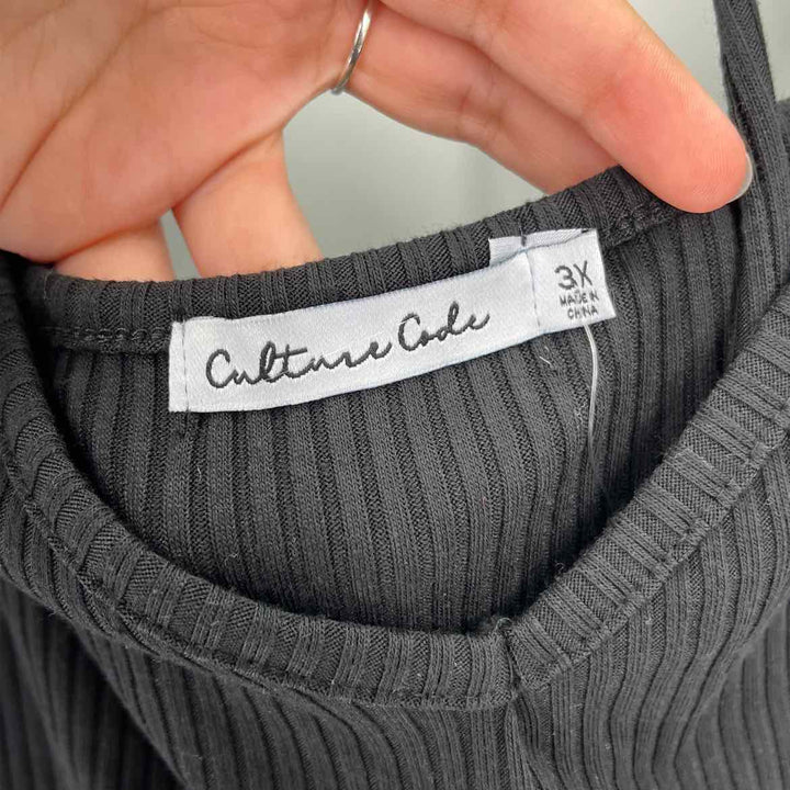 Size 3X Black Shirt