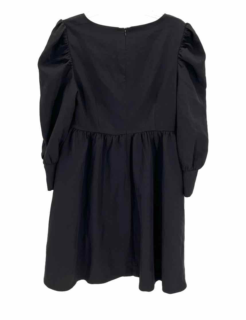 Size M POMANDER PLACE Black Dress