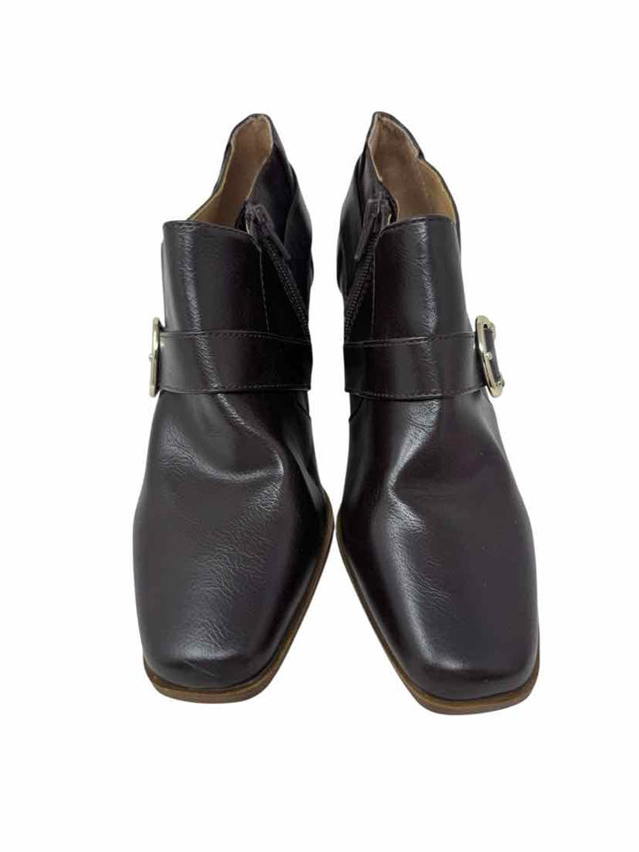 Shoe Size 7.5 Black Leather Boots