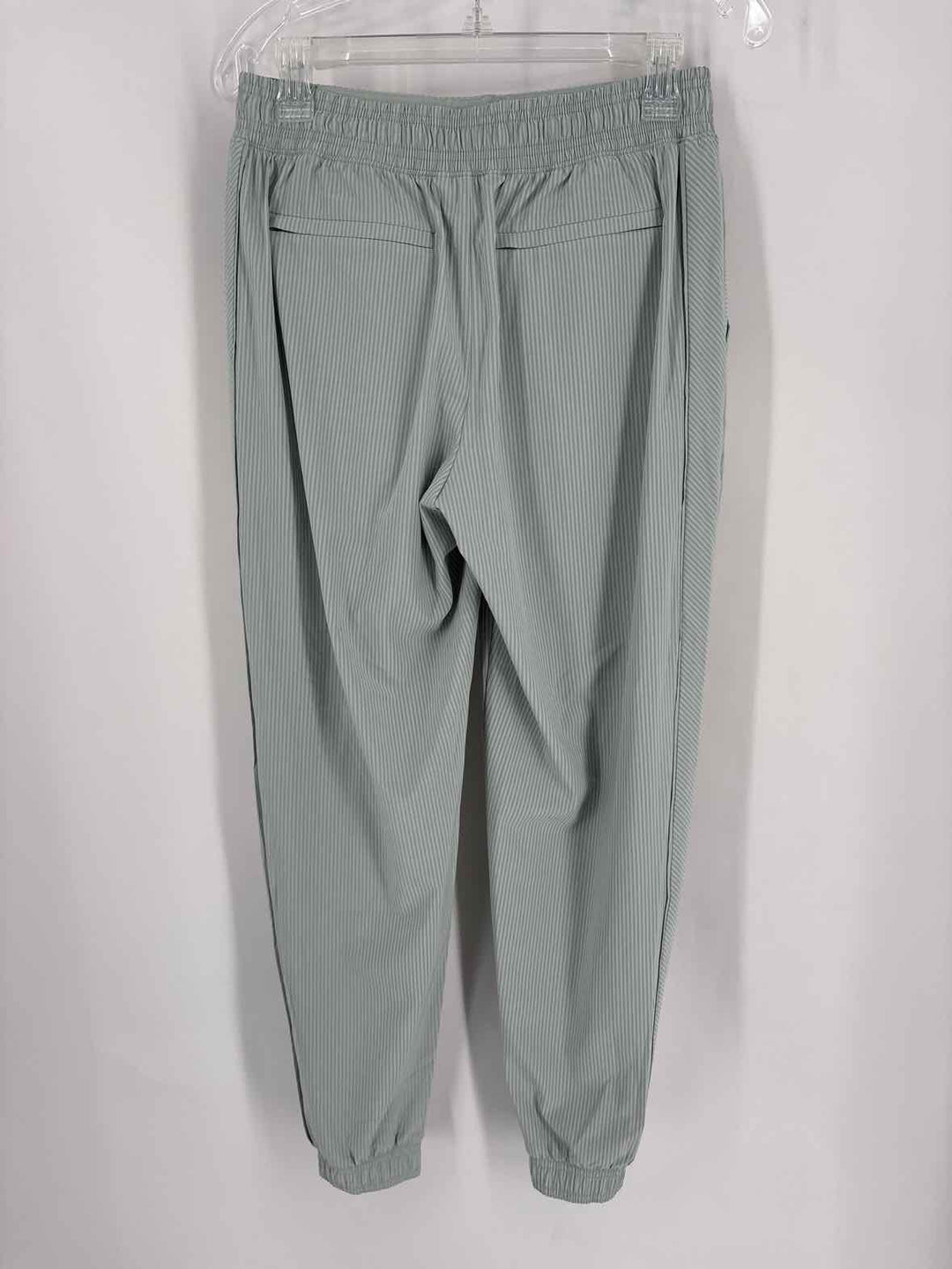 Size 8 Athleta Green Pants