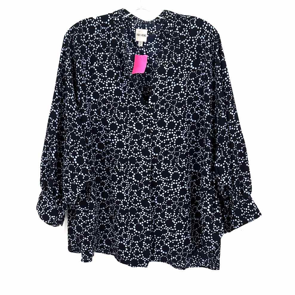 Size XL NIC + ZOE Navy Print Shirt