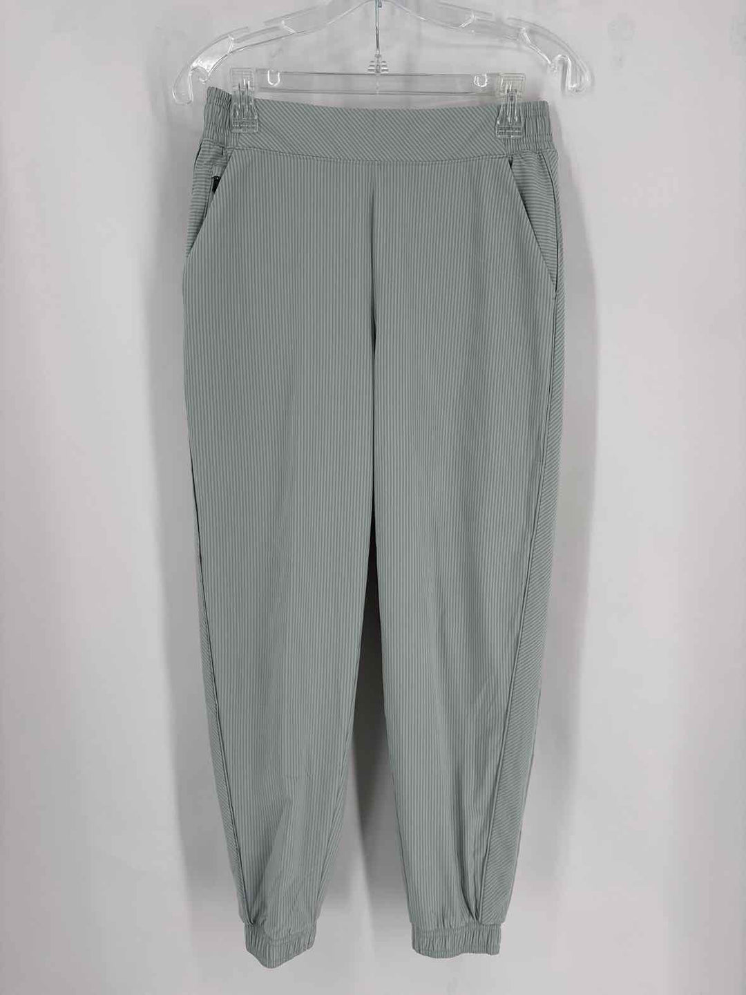 Size 8 Athleta Green Pants
