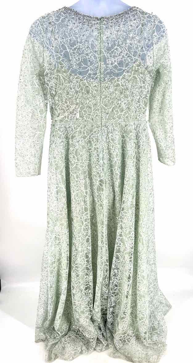 Size 14 MAC DUGGAL MINT Mesh Sequined Dress