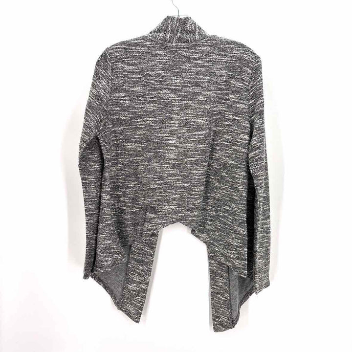 Size L BAR 111 Black/White Sweater