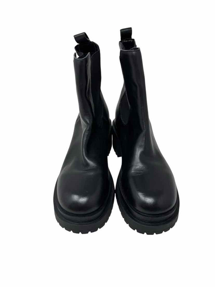 Shoe Size 9 DKNY Black Leather Boots