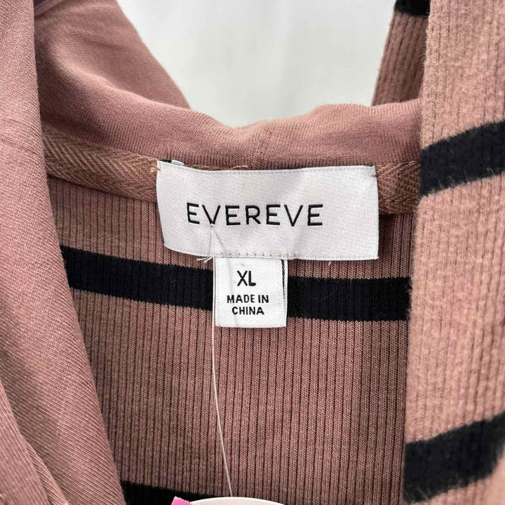 Size XL EVEREVE Multi-Color Knit Dress
