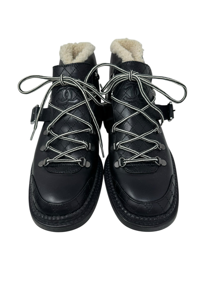 Shoe Size 38 Chanel Black Leather Luxury - Boots