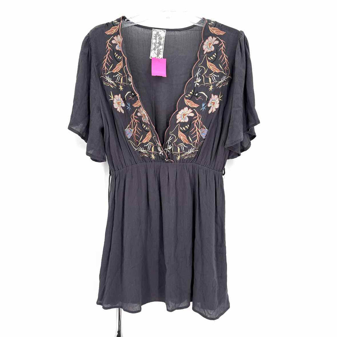 Size M Gray Dress