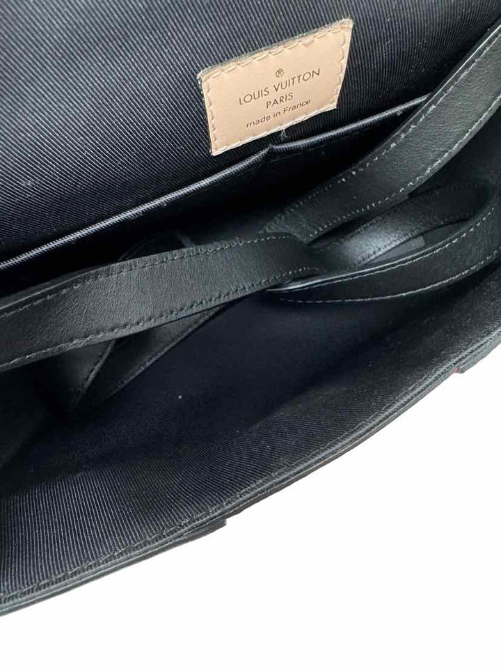Louis Vuitton Luxury - Purse