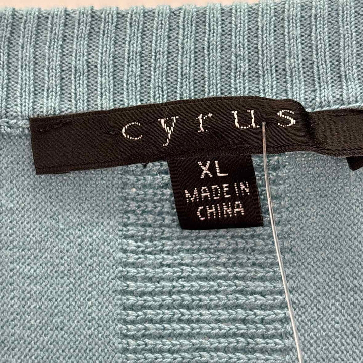 Size XL Teal Knit Shirt