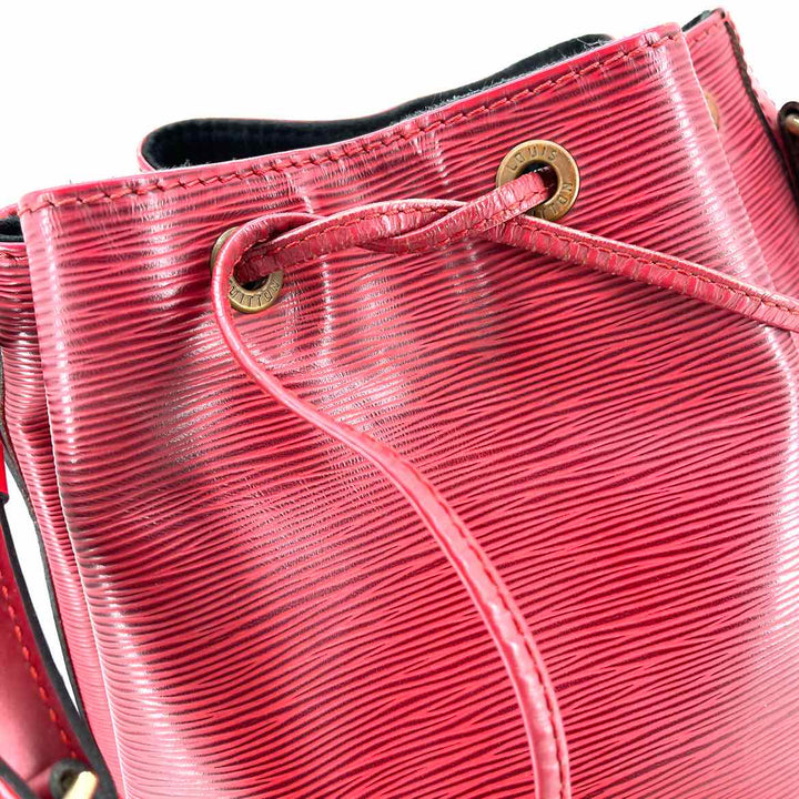 Louis Vuitton Luxury - Purse