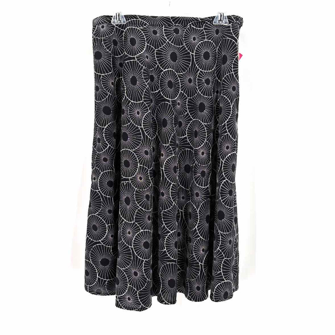 Size L Chico's Black Skirt