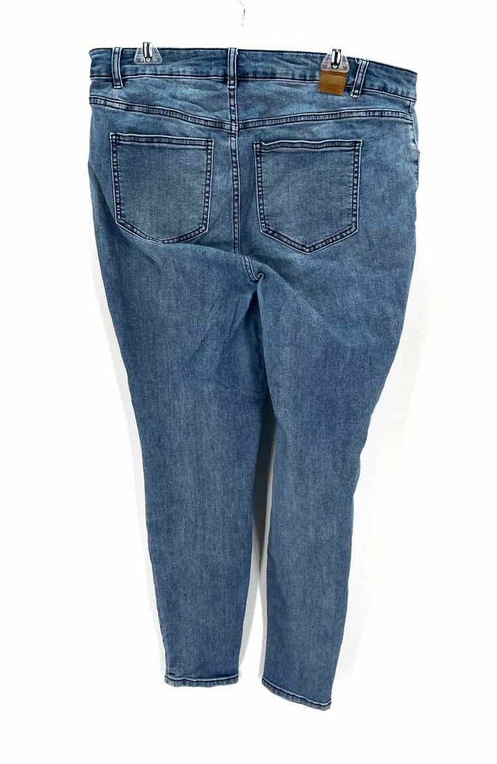 Size 18 ELOQUII Blue Denim Jeans