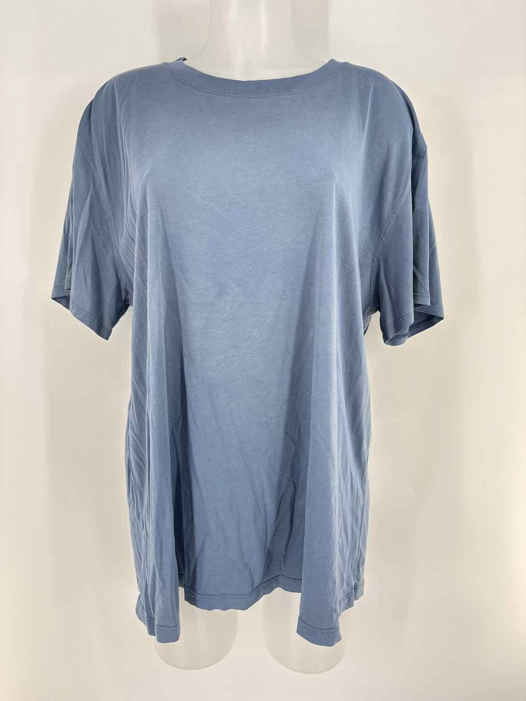 Size 1X Lululemon Blue Shirt