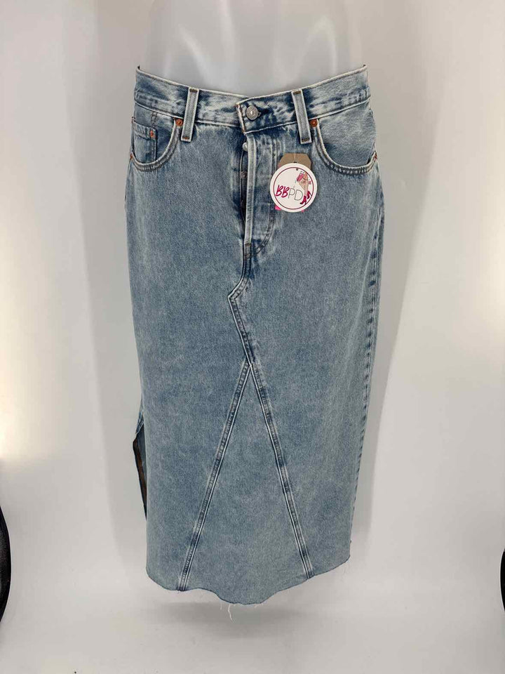 Size 30 Levi's Denim Skirt