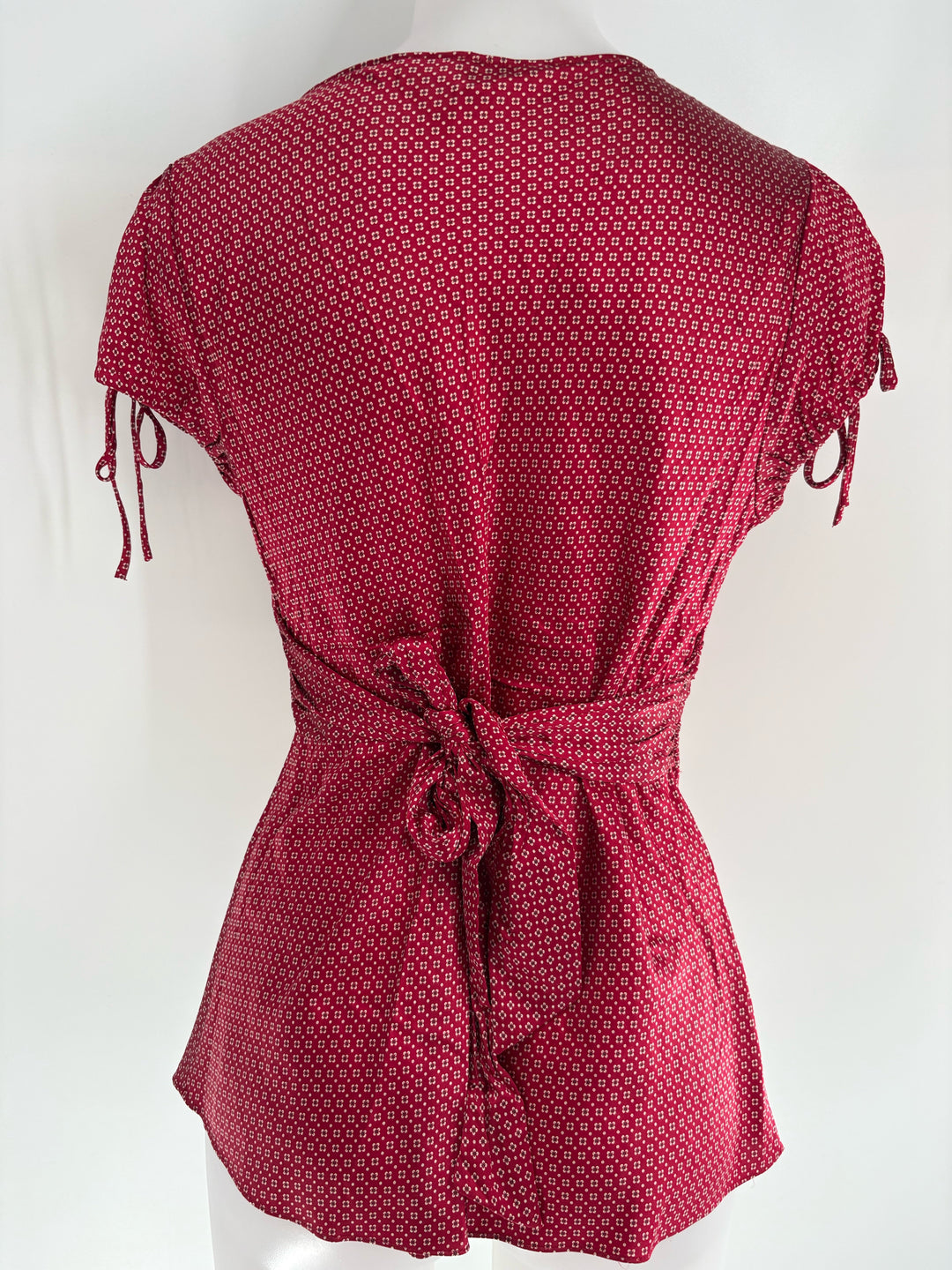 Size M EXPRESS Red Shirt