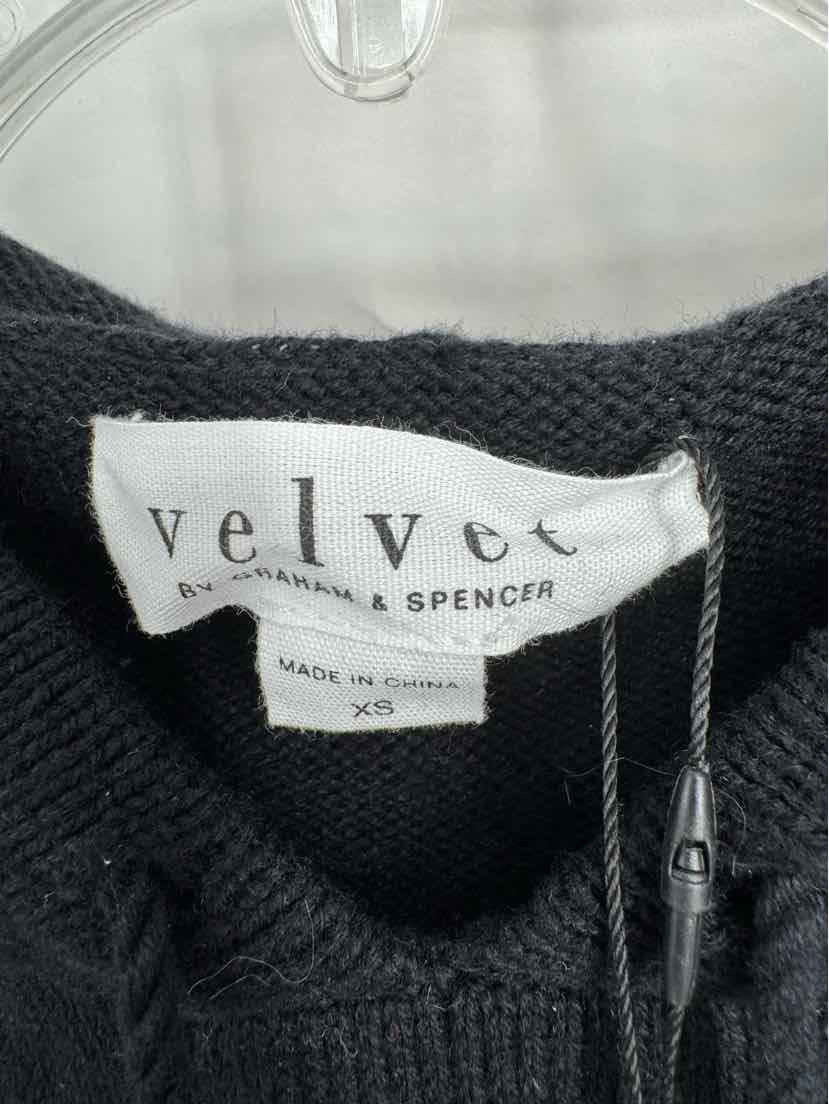 Size X GRAHAM & SPENCER Black Sweater