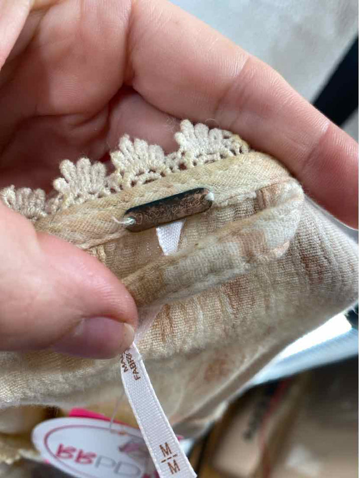 Size M FREE PEOPLE Cream Shirt