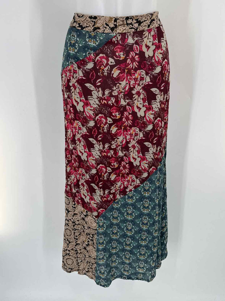 Size L Multi-Color Skirt