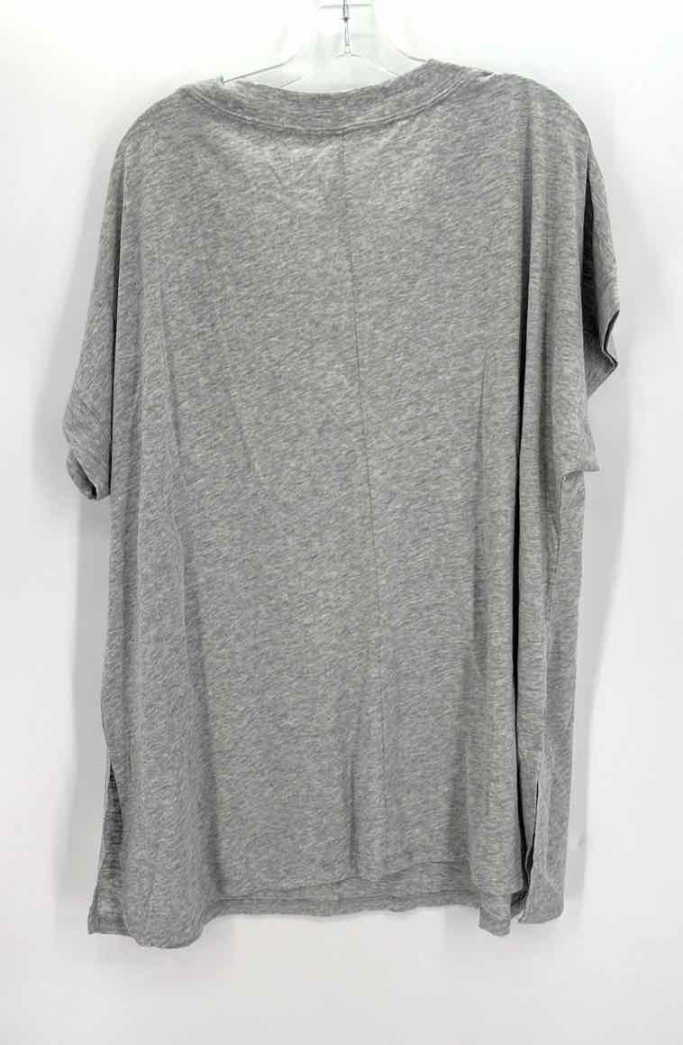 Size 22/24 LANE BRYANT Gray Shirt
