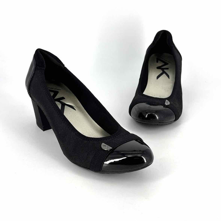Shoe Size 7 Anne Klein Black Pumps
