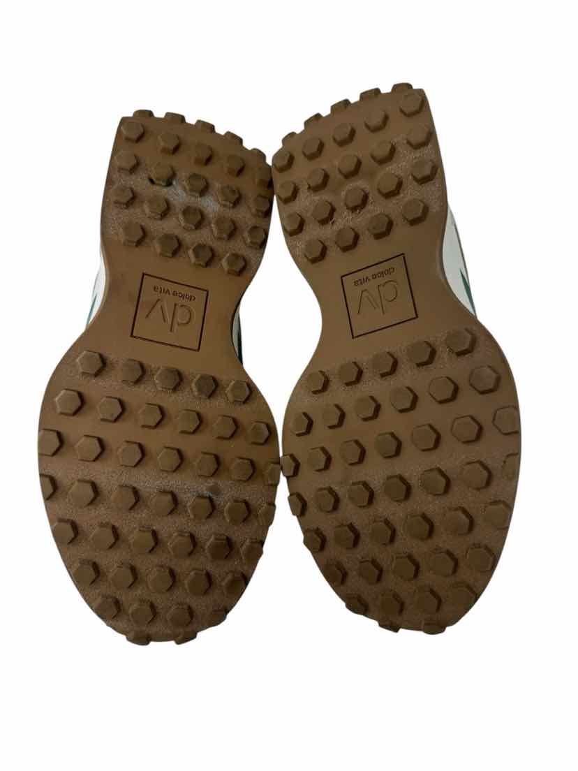 Shoe Size 7.5 Dolce Vita Cream Sneakers