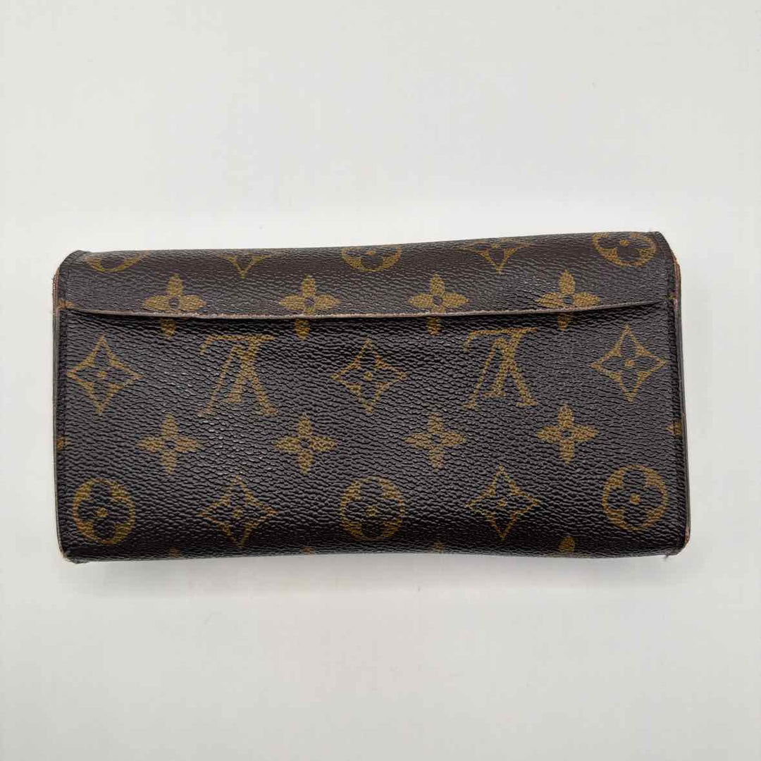 Louis Vuitton Luxury - Wallet
